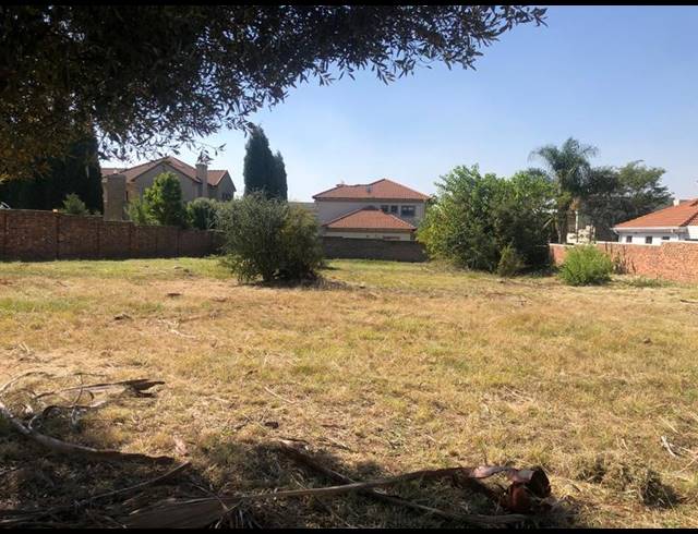 LAND FOR SALE IN SILVERWOODS COUNTRY ESTATE